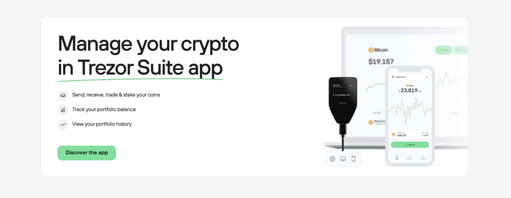 Trezor hardware wallet verbonden met laptop en smartphone waarop de Trezor Suite app cryptoportfolio en Bitcoin koers toont